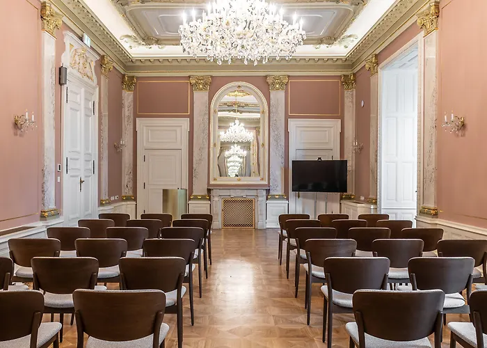 Altus Palace - Destigo Wrocław