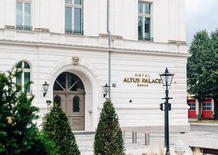 Hotel Altus Palace - Destigo