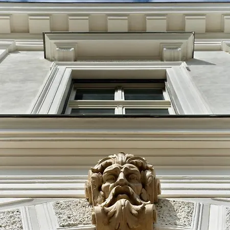 Altus Palace - Destigo Wrocław