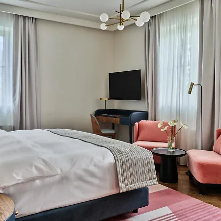 Altus Palace - Destigo Hotel Breslavia