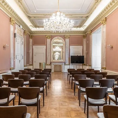 Hotel Altus Palace - Destigo