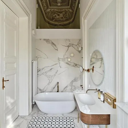 Altus Palace - Destigo 5* فروتسواف