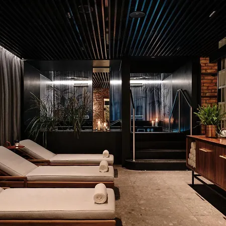 ホテル Altus Palace - Destigo 5*
