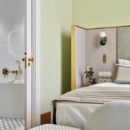 Altus Palace - Destigo فندق