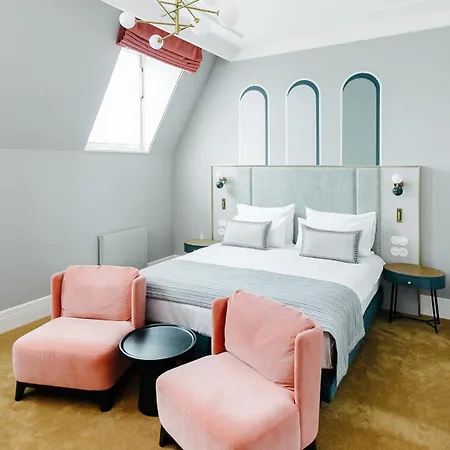 Altus Palace - Destigo Hotel Breslavia