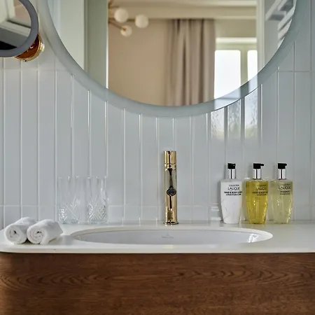 Altus Palace - Destigo Hotell Wrocław