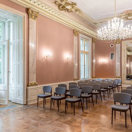 Altus Palace - Destigo Hotel Breslavia