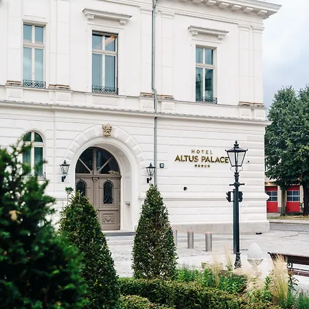 Hotel Altus Palace - Destigo