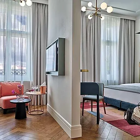 Altus Palace - Destigo 5* Wrocław