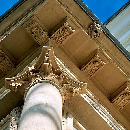 ホテル Altus Palace - Destigo 5*