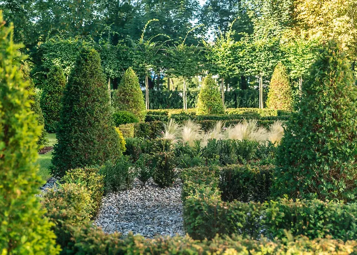 Altus Palace - Destigo فندق