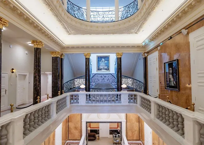 Altus Palace - Destigo